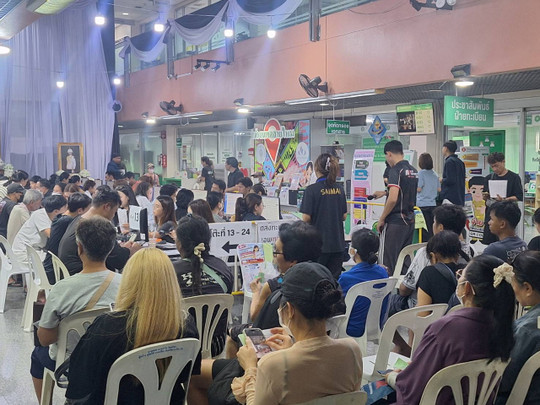 รัฐบาลขอประชาชนอย่ากังวล ถ้าเข้าเงื่อนไขเยียวยาน้ำท่วมได้เงินทั่วถึงแน่นอน