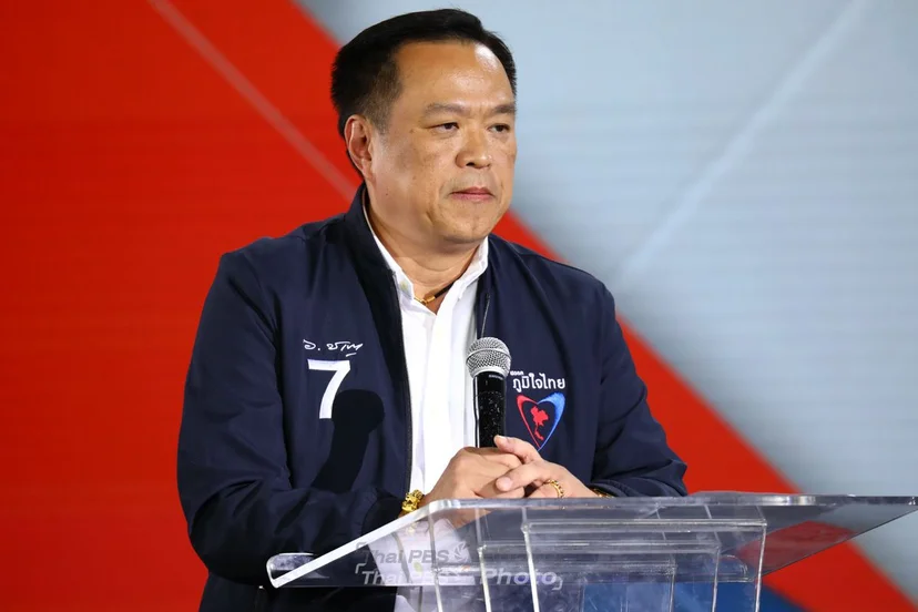 นายอนุทิน ชาญวีรกูล หัวหน้าพรรคภูมิใจไทย