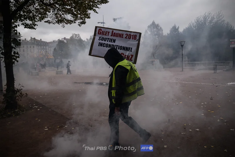 ขบวนการเสื้อกั๊กเหลือง (Yellow Vest Movement) ภาพจาก JEFF PACHOUD / AFP