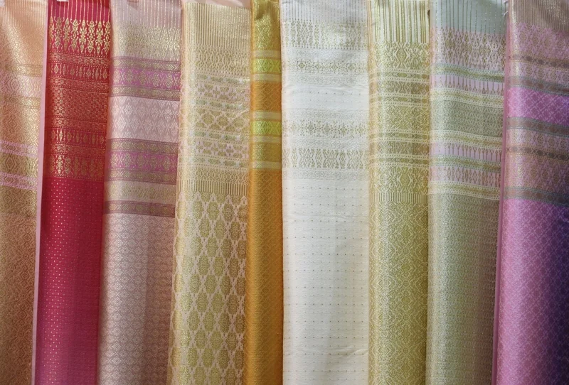 ผ้าไหมไทย (Thai Silk)